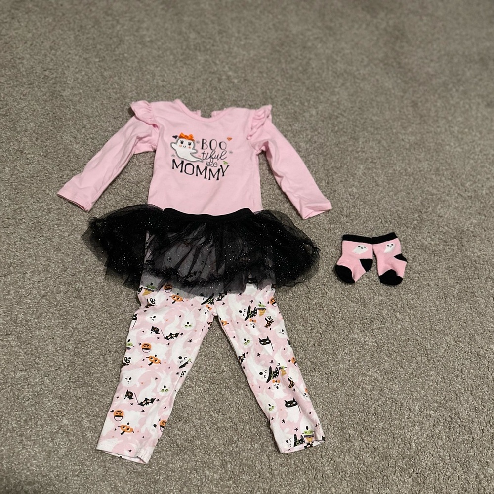 Adorable Halloween outfit 18 months with socks